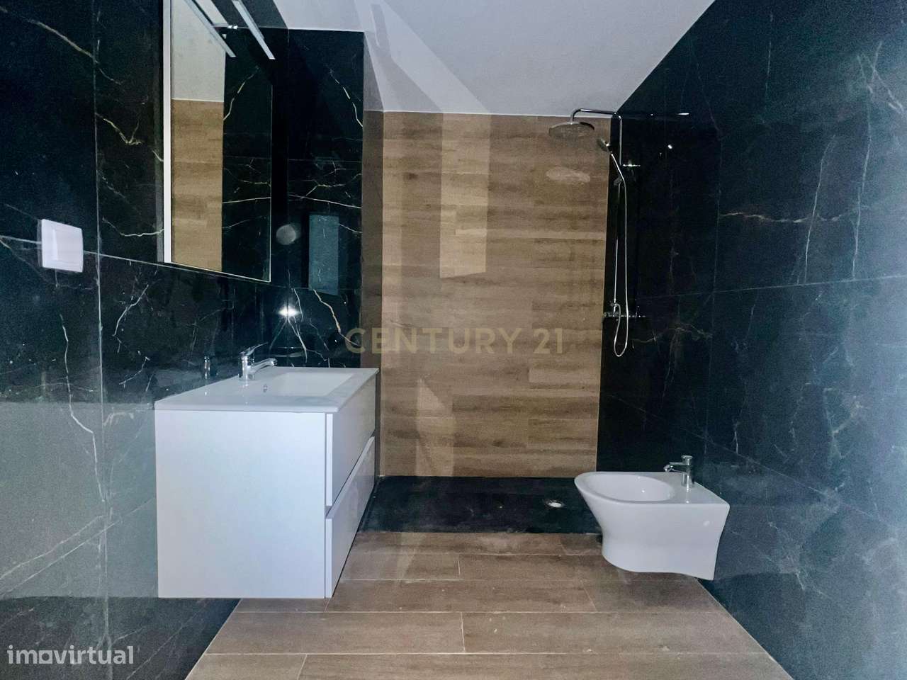 RESERVADO - Excelente Apartamento T2 Novo na Urbanização Quinta das Se-9
