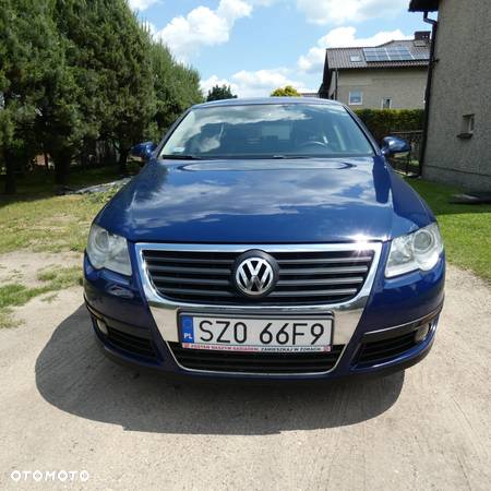 Volkswagen Passat 1.9 TDI Comfortline - 2