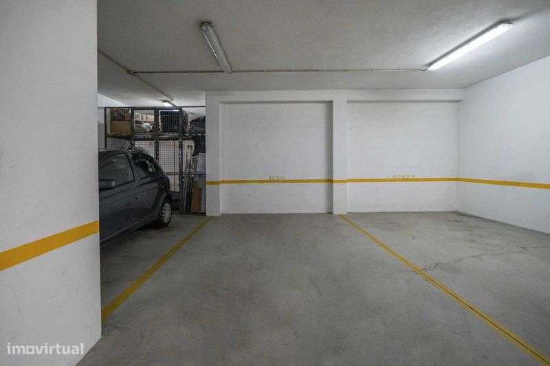 Aluguer Lugar Garagem + Arrecadação em Guimarães - Grande imagem: 5/5
