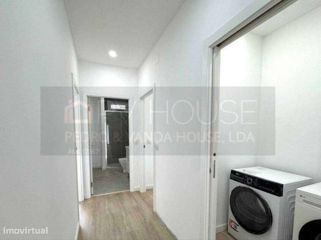 T4 Totalmente Remodelado com Suite e Cozinha Equipada | Rio de Mouro-18