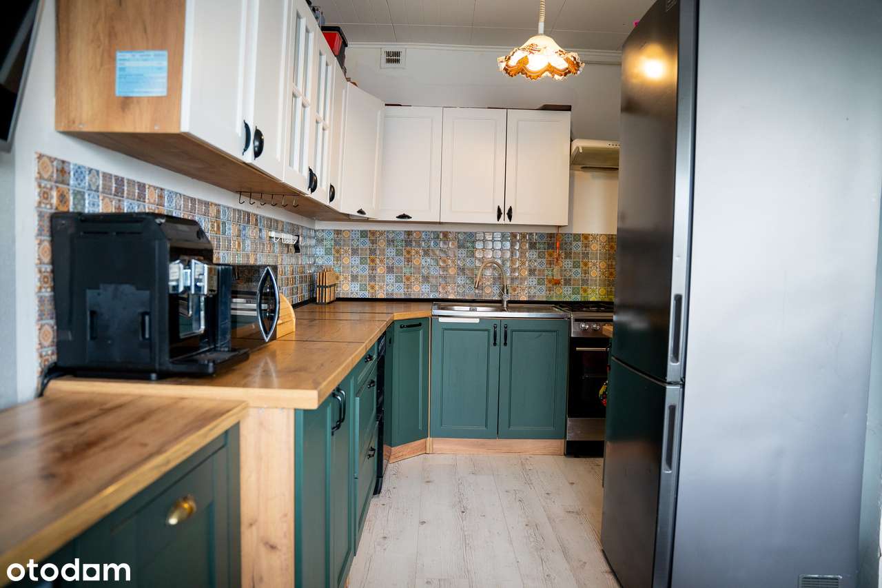 Przytulne i przestronne 4-pokojowe mieszkanie w centrum Radlina!-7