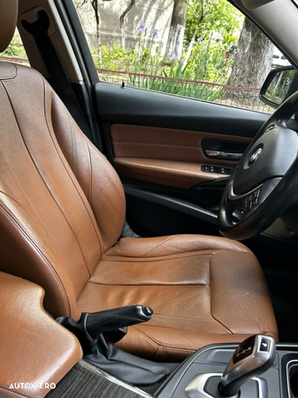 BMW Seria 3 320d Efficient Dynamic Edition Aut. Luxury Line - 7