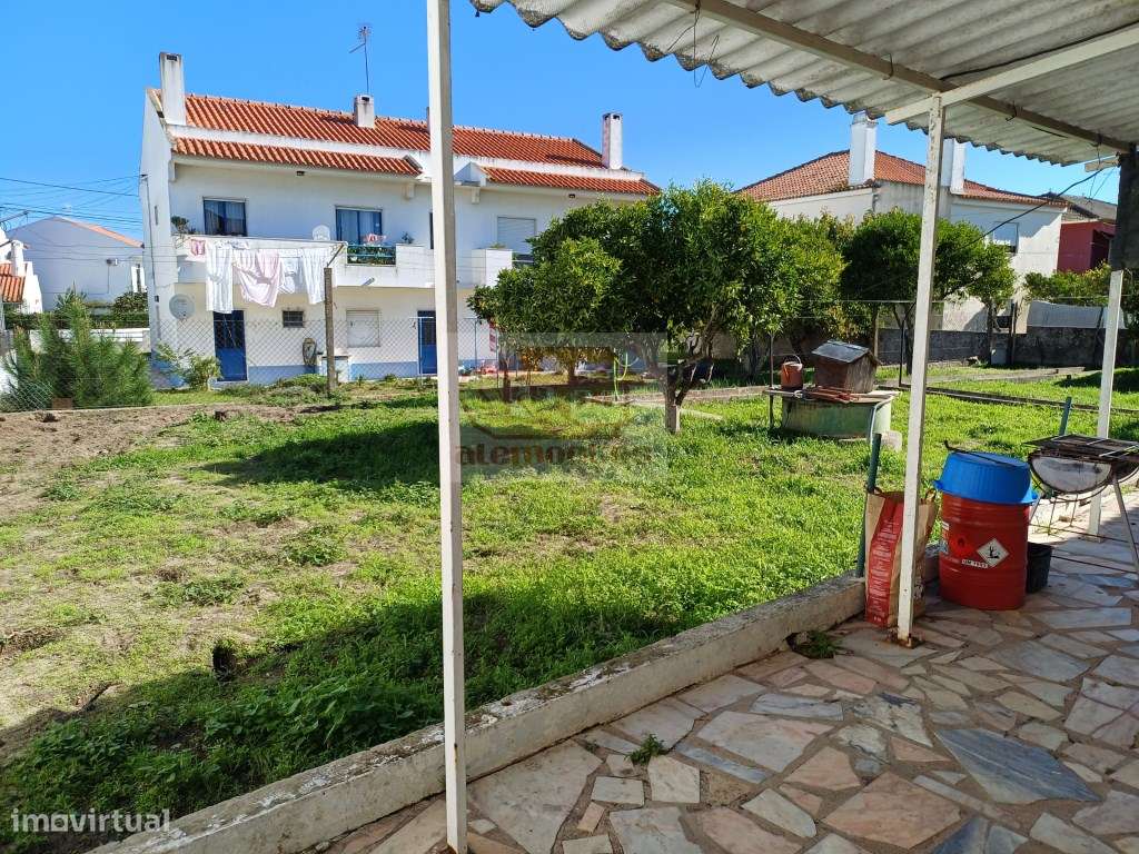 Moradia T5 em lote de 750 m2 - centro vila-11