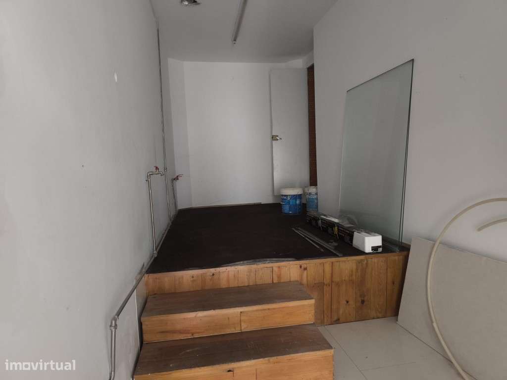 Loja no Centro Histórico de Viana do Castelo para Arrendar - Grande imagem: 5/6