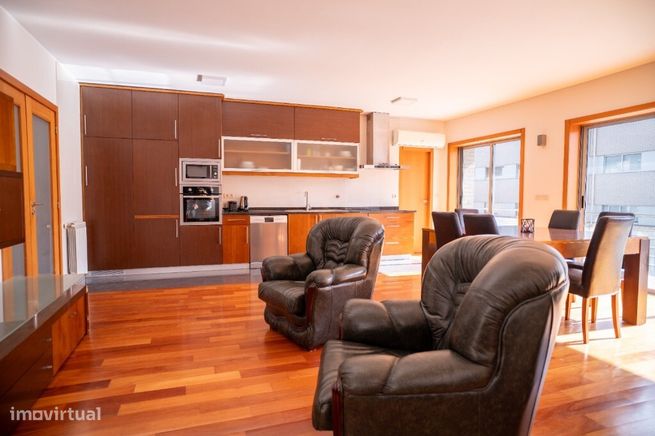 Apartamento Como Novo - Junto ao Complexo-0