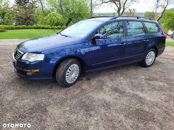 Volkswagen Passat Variant 1.6 Comfortline - 2