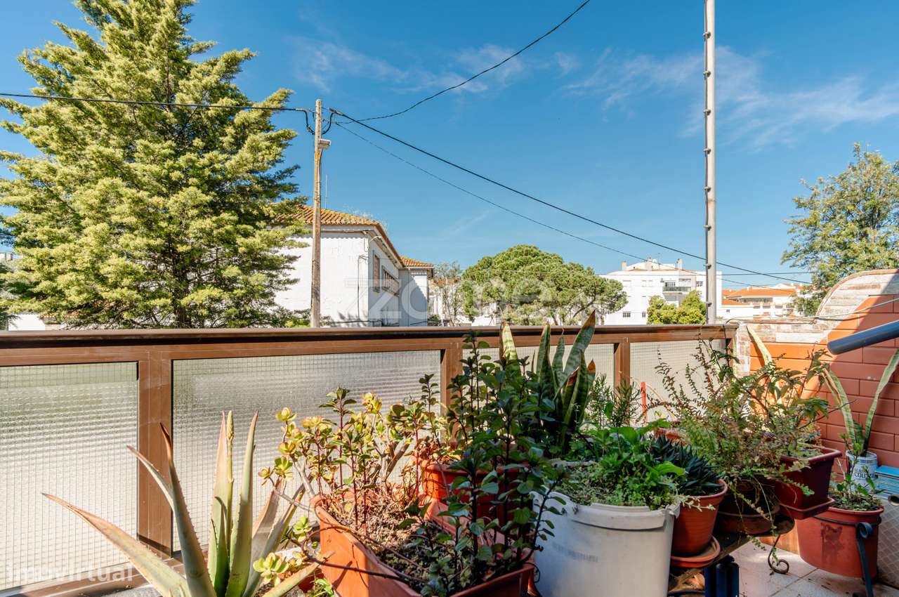 Moradia T1 + 1 Azambuja com Espaço Comercial-33
