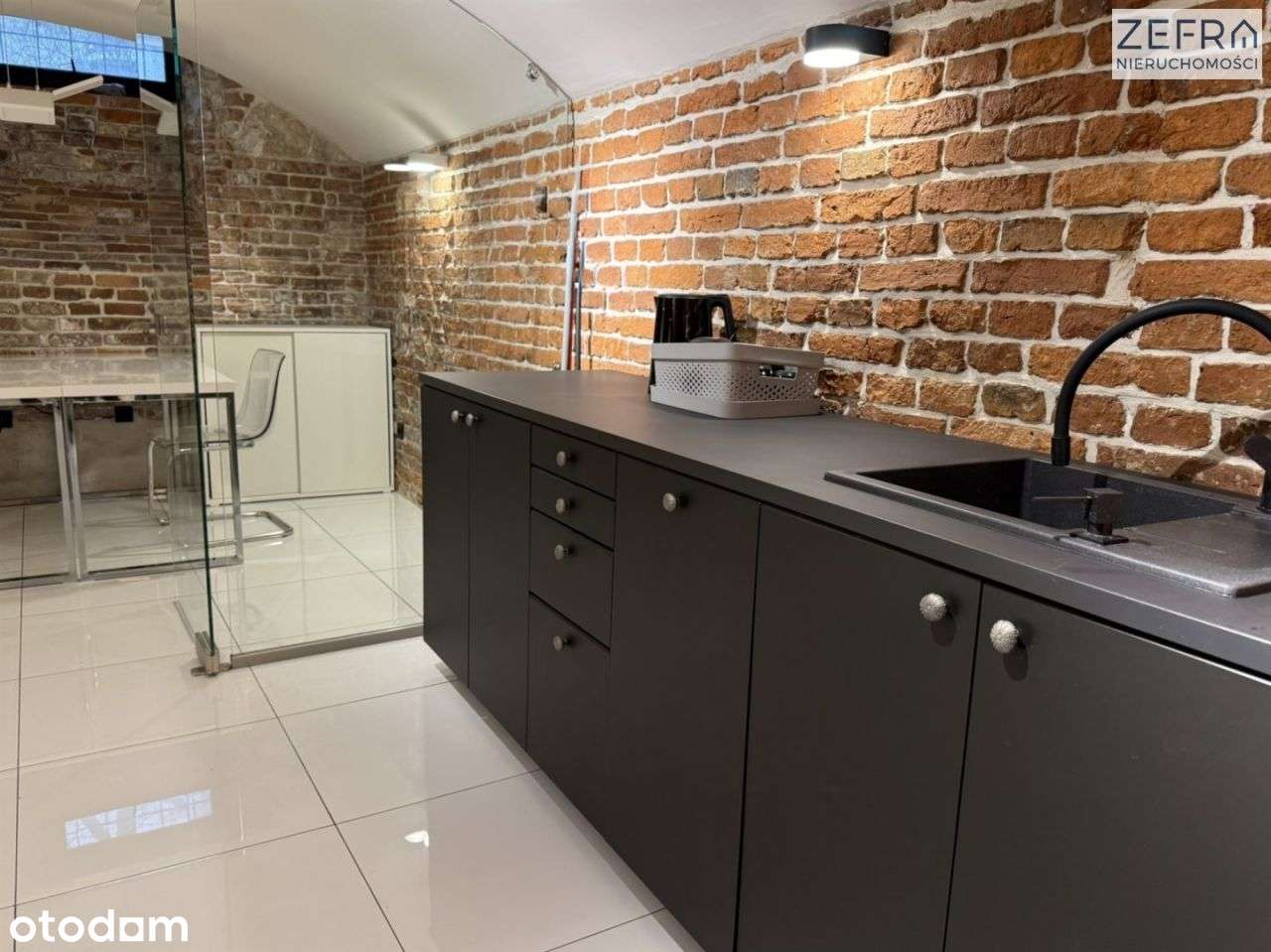 Lokal 40 m2 - ul. Szlak - Stare Miasto - Pełny obrazek: 4/11