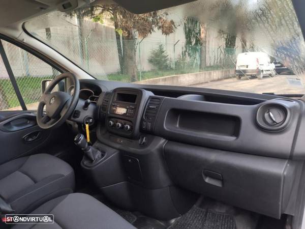 Renault Trafic L2H2 1.2T 3L c/IVA - 8