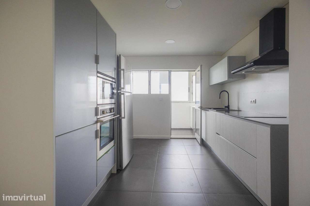 Apartamento T2 Remodelado - Urbanização de Vila D´Este - Vila...-5