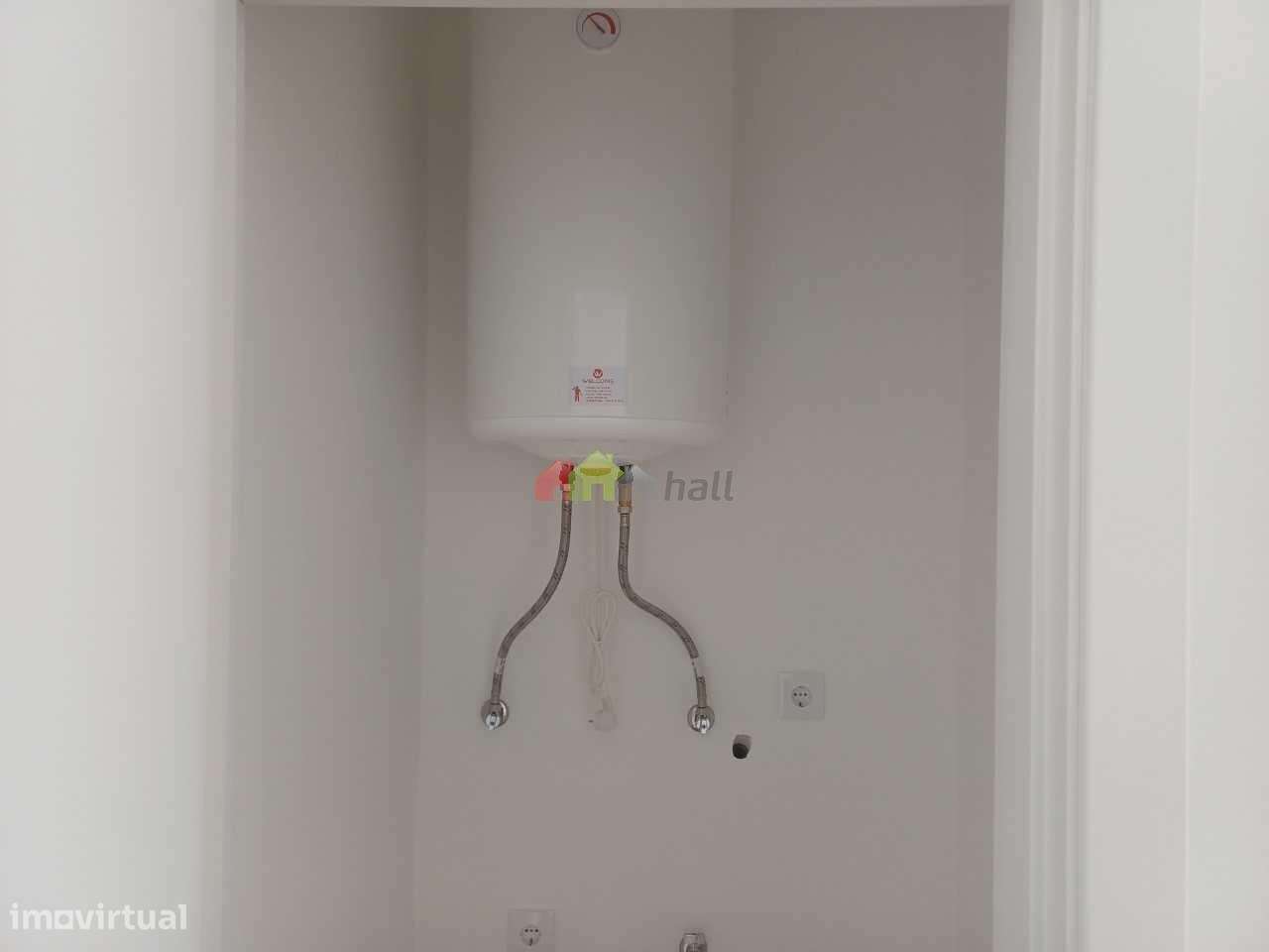 Apartamento T1 - 2º andar totalmente remodelado, no Lavradio - Barreir-3