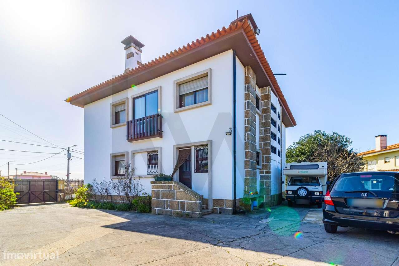 Duas Moradias em Cortegaça inseridas em pequena Quintinha - Grande imagem: 4/59