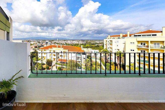 Penthouse T2 com terraço e vista panorâmica na Pedra Mourinha em Porti-16