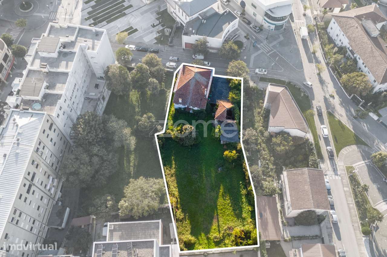 Moradia no coração de Paços de Ferreira-11