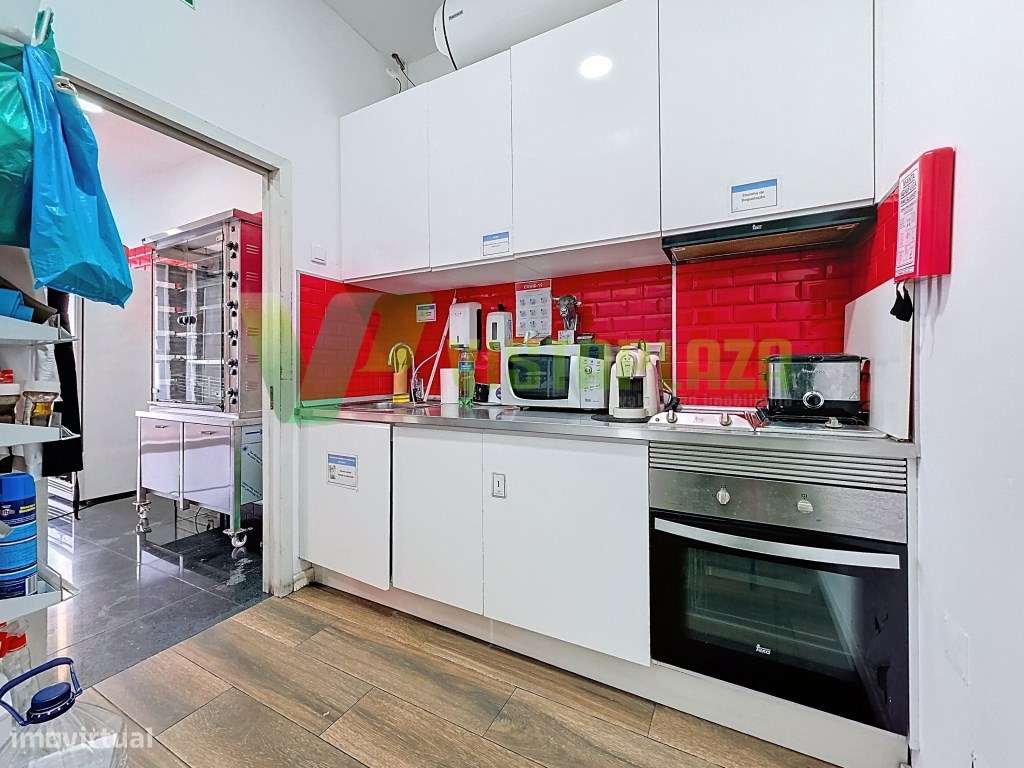 Talho em Funcionamento no Centro da Cidade Portimão - Loja Totalmen...-5