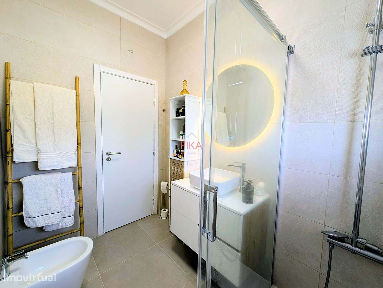 Andar de moradia T2 c/garagem-13