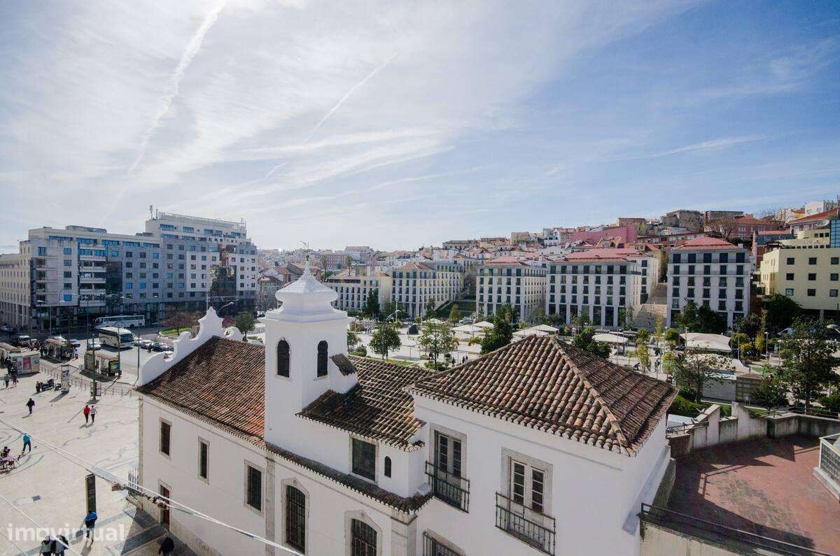 Apartamento T2 à venda na Rua da Mouraria-28
