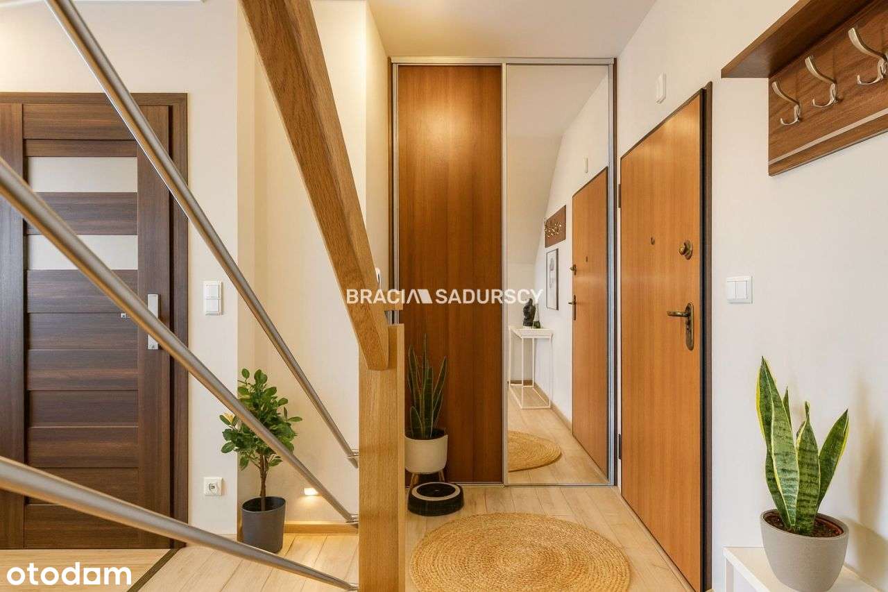 Dwupoziomowe mieszkanie na Ruczaju!-17