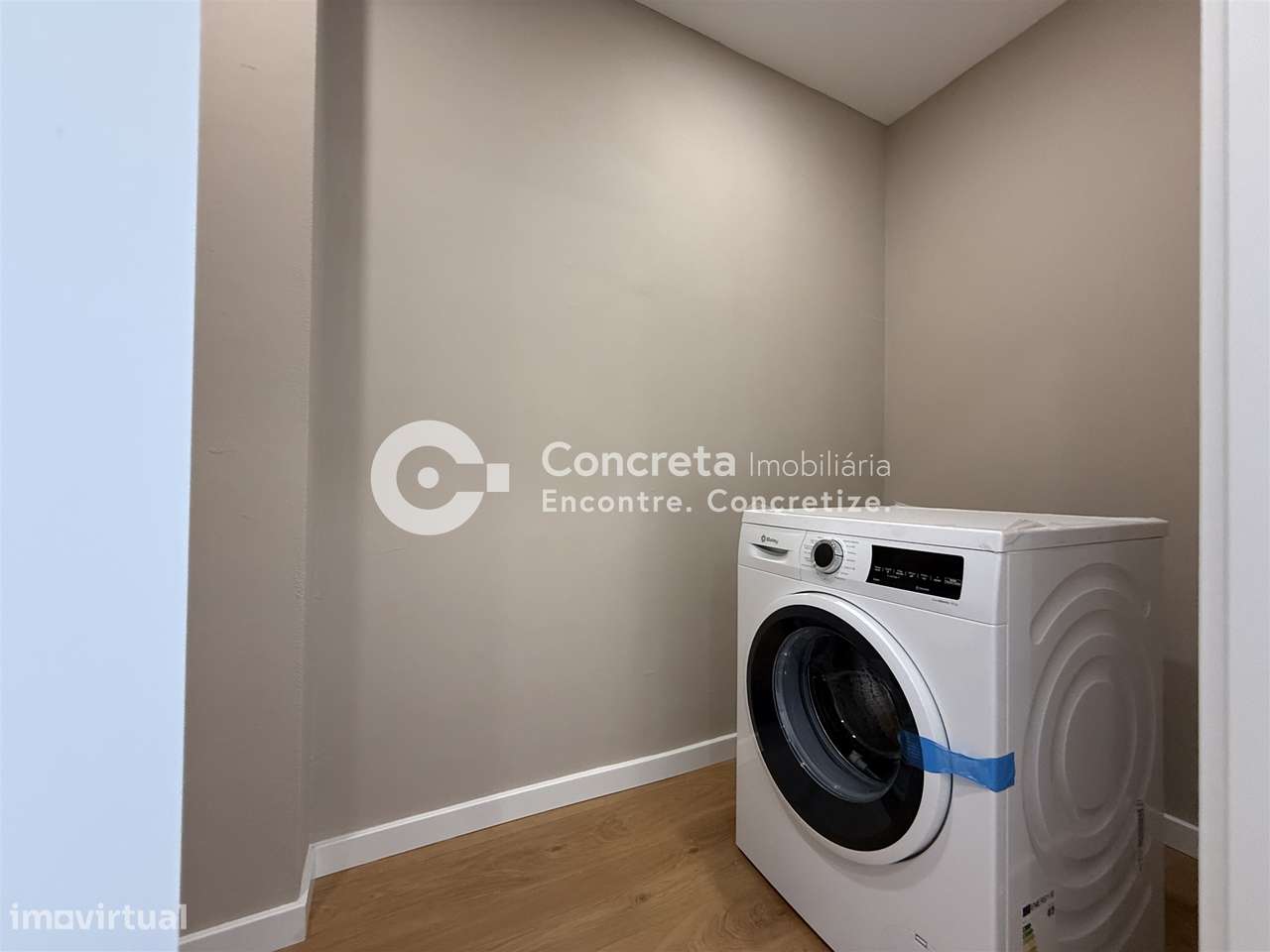 Apartamento T2 remodelado com garagem em Arcozelo, Barcelos-10