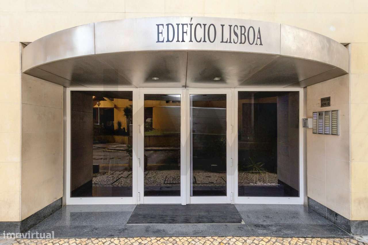 T2 com Varanda e 2 casas de banho em Condomínio de referência. Elevado - Grande imagem: 4/37