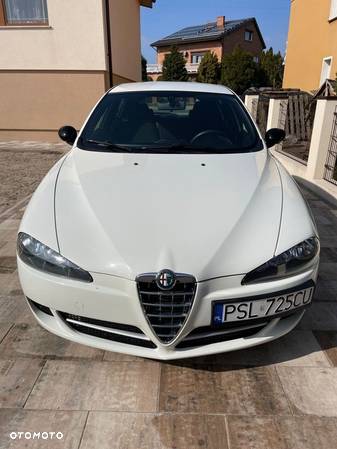 Alfa Romeo 147 - 7