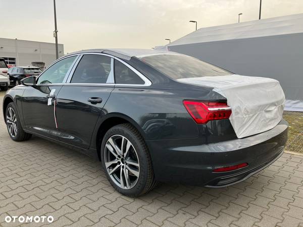 Audi A6 - 4