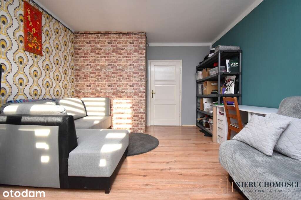 Hit! Urokliwy dom z potencjałem u podnóża gór!-15