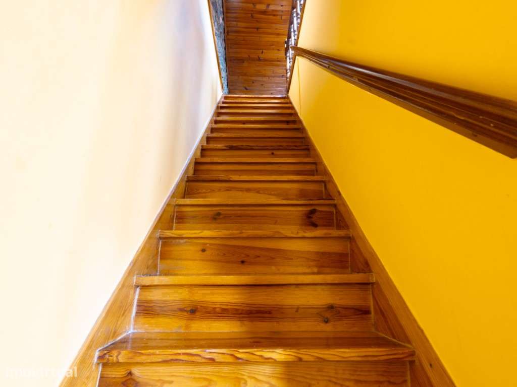 Apartamento T4 Duplex na Parede-38