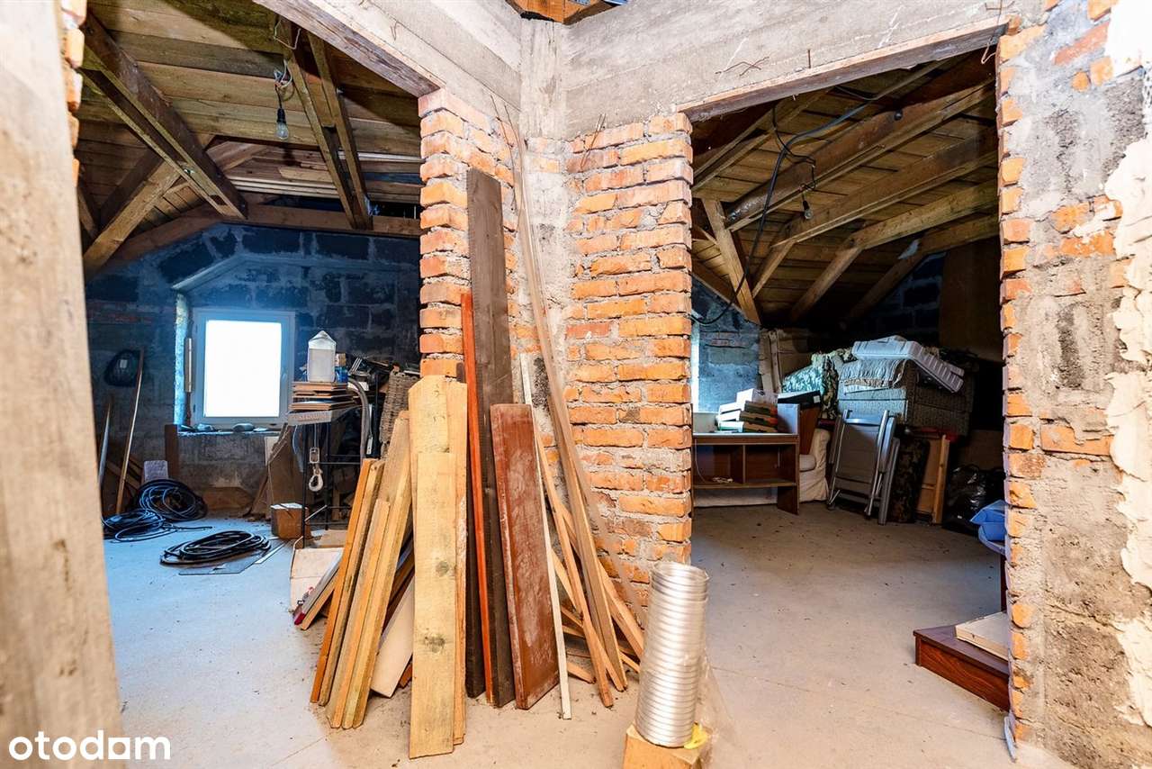 Dom w centrum miejscowości-18