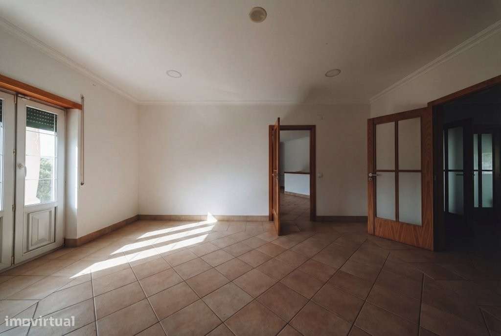 Moradia T7 isolada, com 5 suítes e vistas deslumbrantes-9