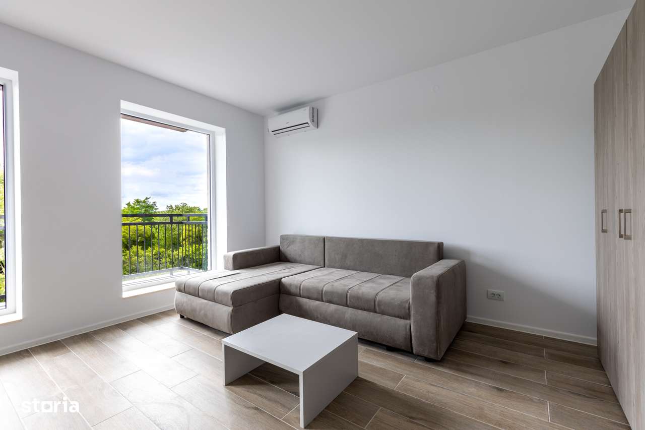 Garsoniera open space intima, etaj 8, cu balcon si priveliste in parc - Imagine principală: 2/14