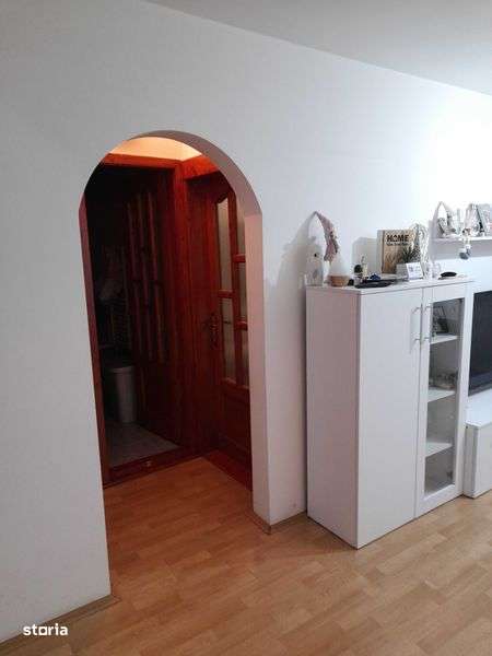 Ap cu 4 camere de vanzare - Imagine principală: 4/6