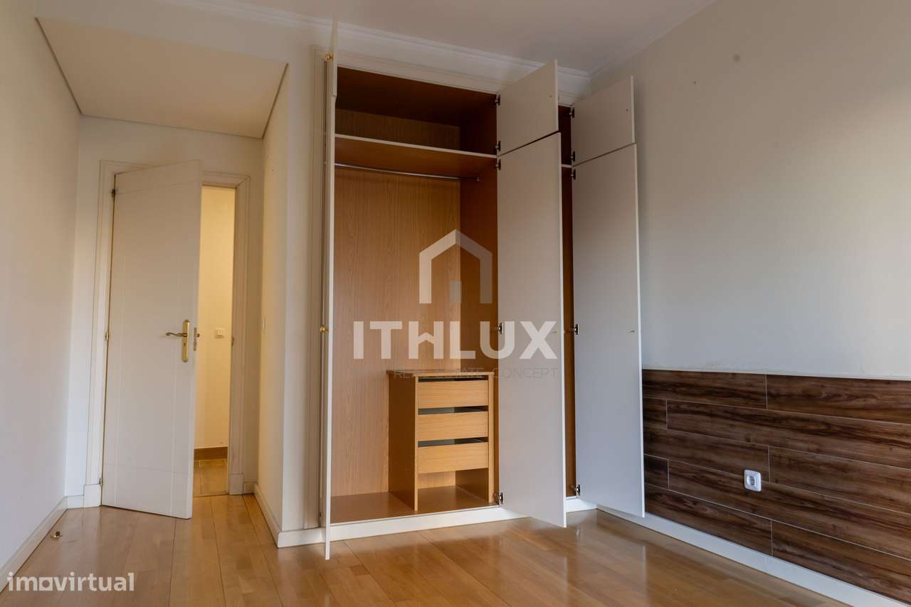T3 Renovado nos Twin Towers – Campolide, Lisboa-43