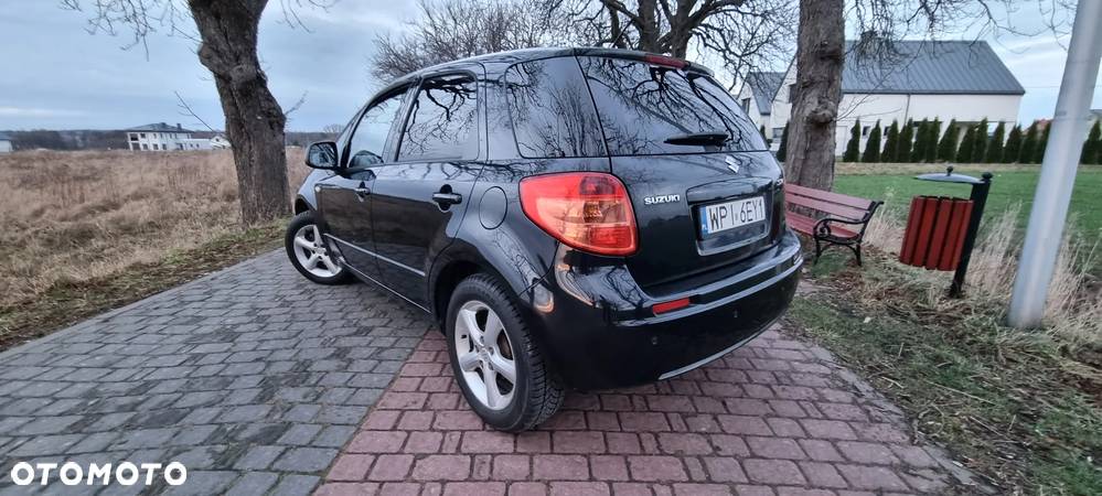 Suzuki SX4 1.6 Premium Outdoor - 18