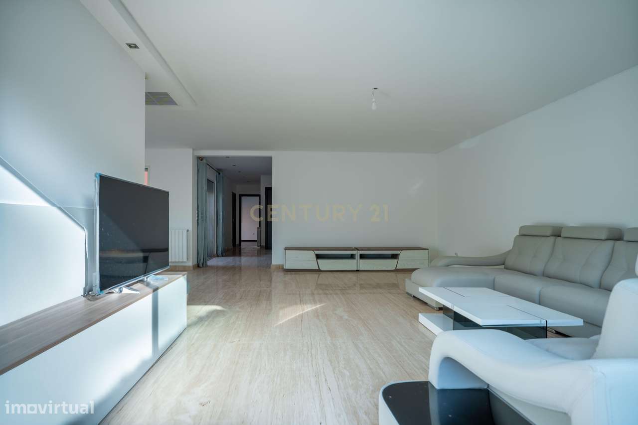 Moradia T4 com Piscina Privativa | Bicesse, Cascais-16