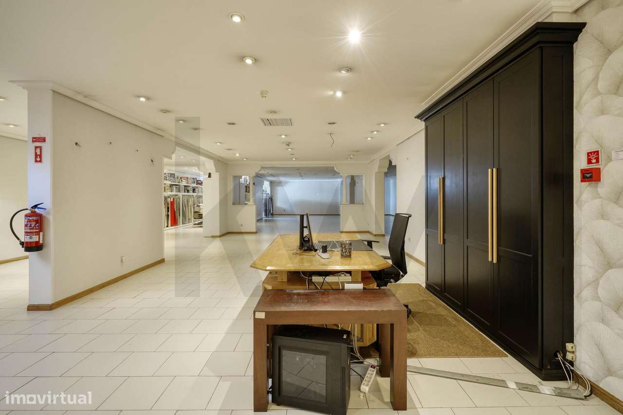 Oportunidade Excecional: Espaço Comercial de Prestígio em Cascais (240 - Grande imagem: 5/37