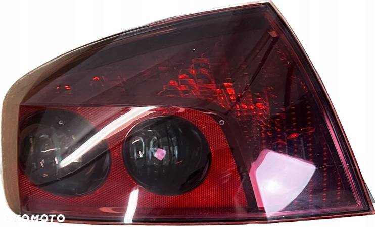 LAMPA TYŁ TYLNA Lewa Peugeot 407 Sedan 04-08r - 11