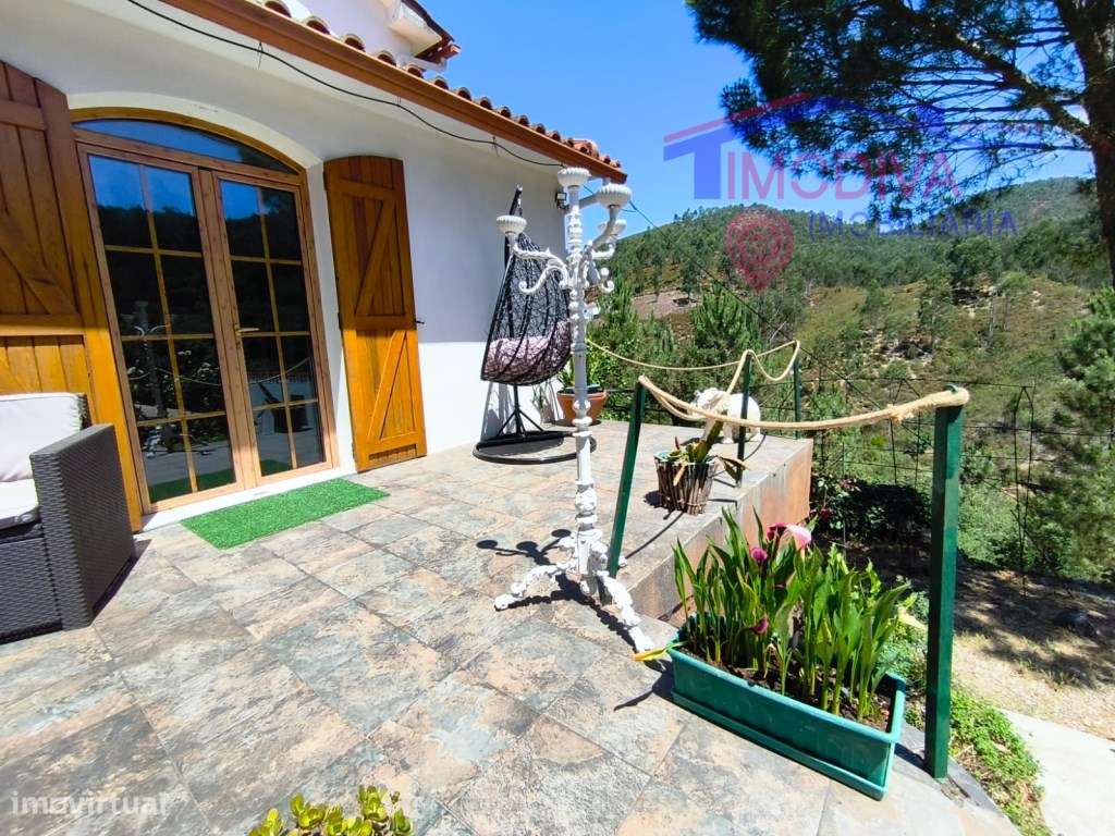 Propriedade com moradia, anexo, piscina e terreno com mais 2 ha-24