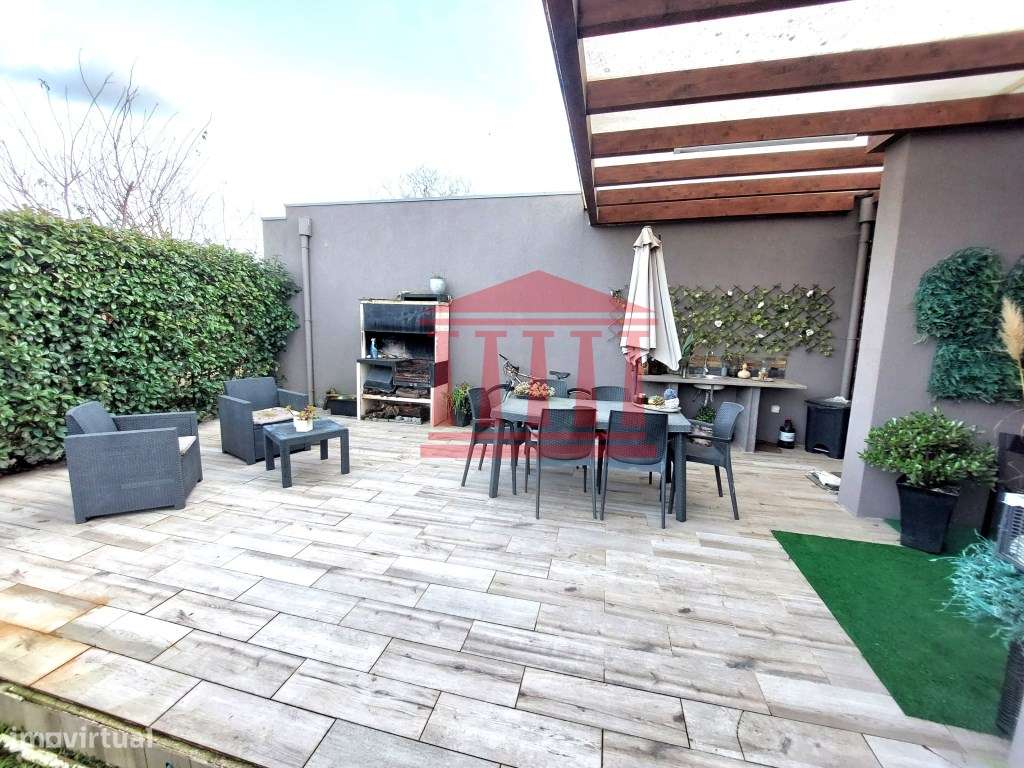 MORADIA TÉRREA SEMINOVA-40