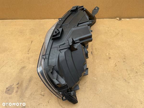 IVECO DAILY IV LAMPA LEWA PRZEDNIA EUROPEJSKA 14- ŁADNA  05801473750 - 9