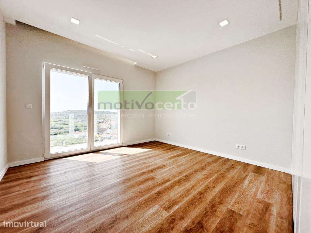 Nova Moradia T3 perto de Belas, Sintra. O Seu Refúgio de Conforto-22