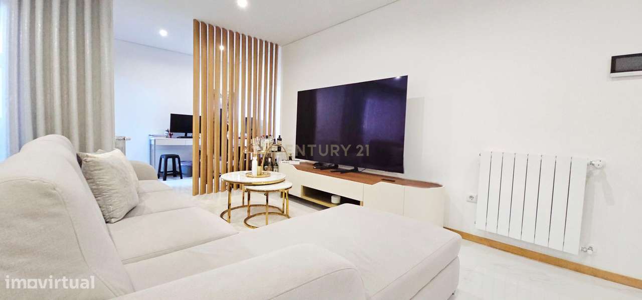 Apartamento T3 de Luxo em Condomínio Fechado com Piscina-15