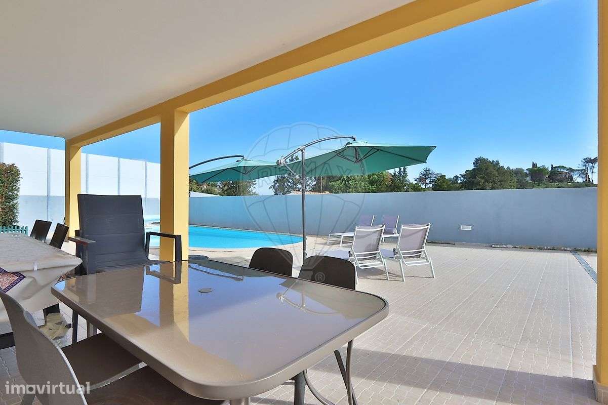 Moradia T4 para venda-26