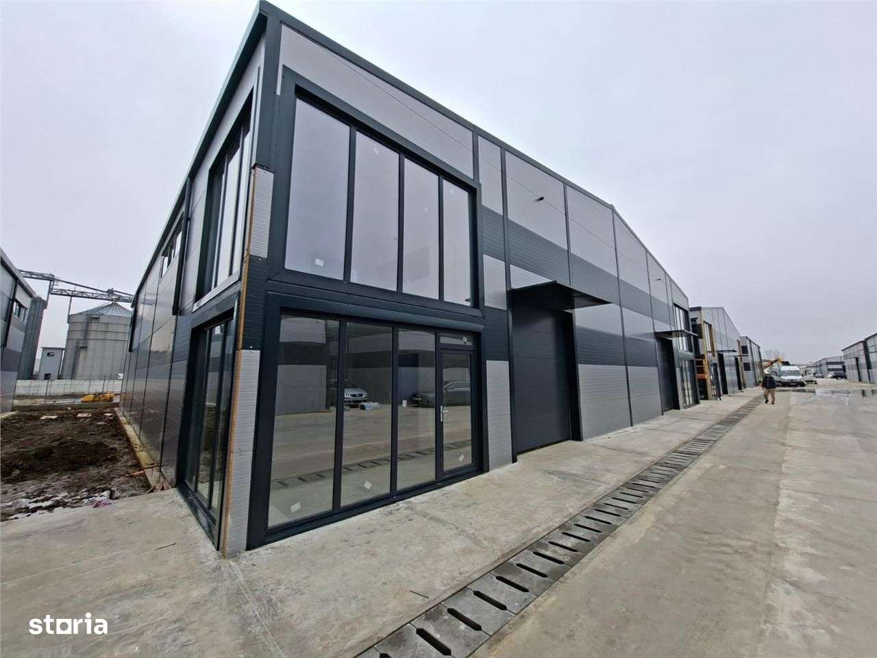 Hala 600 mp, cu birouri  P + 1, constr.2025, avans+credit ! - Imagine principală: 2/15