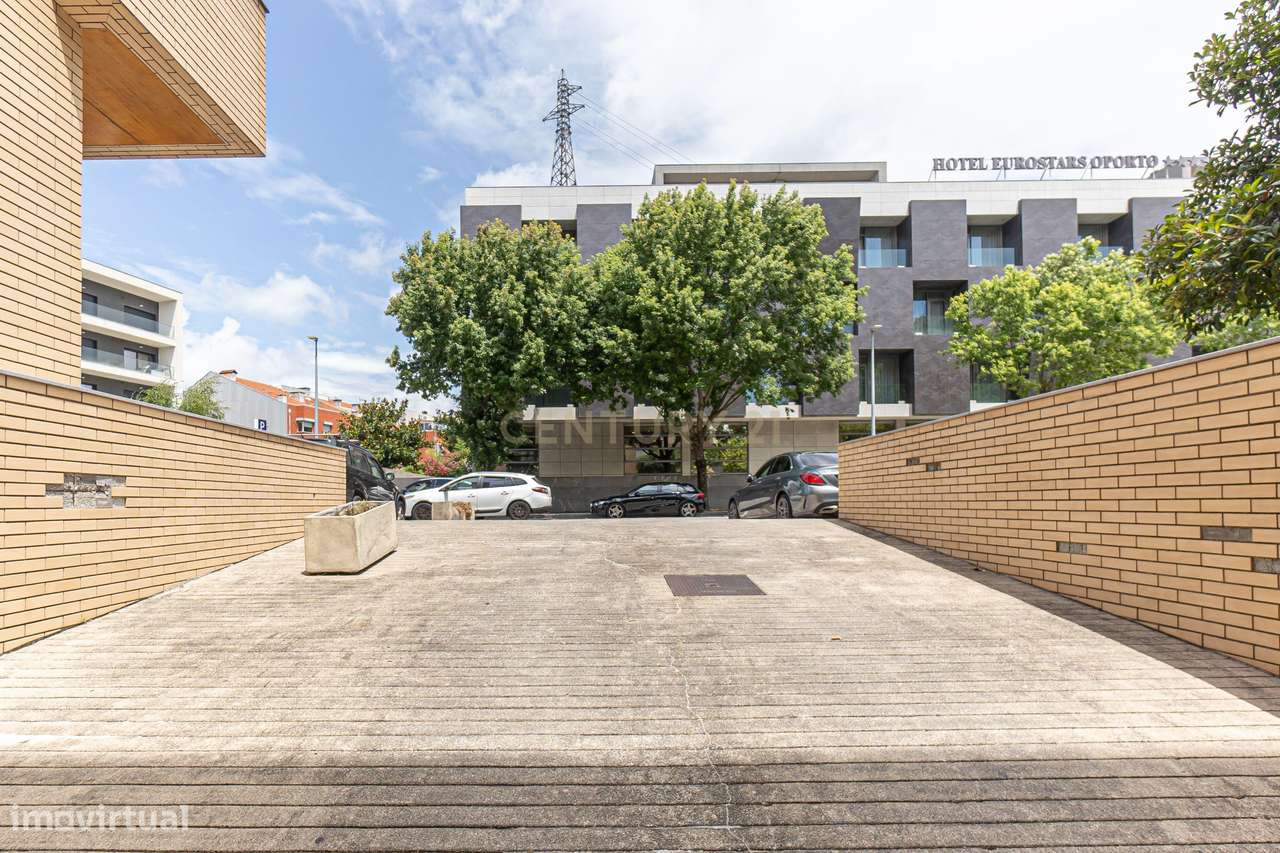 T3 Duplex junto ao Hospital de São João-32