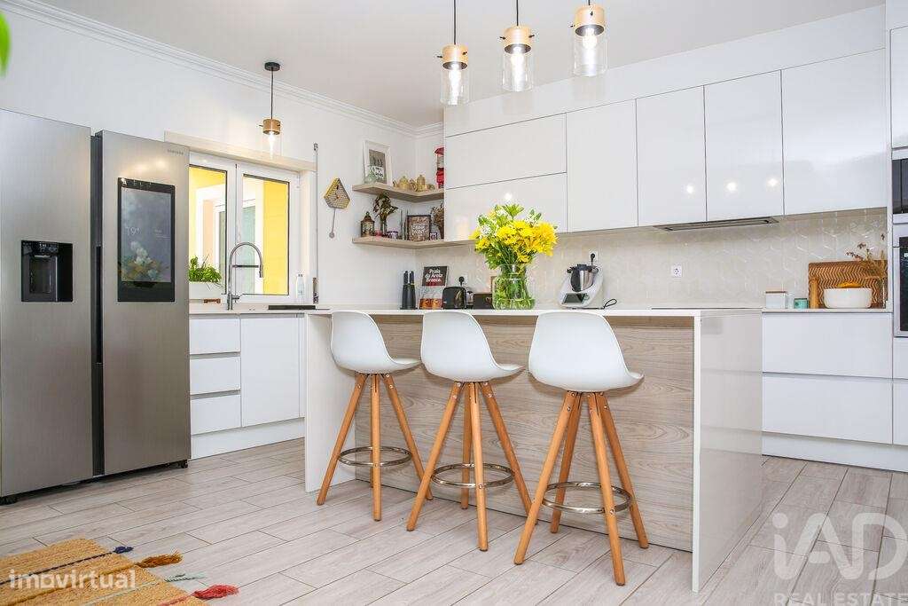 Casa / Villa T4 em São Bartolomeu dos Galegos e Moledo de 375,00 m2 - Grande imagem: 5/30