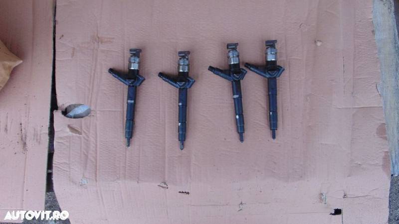Injectoare Nissan Navara 2.5dci injector Nissan Pathfinder dezmembrez - 1