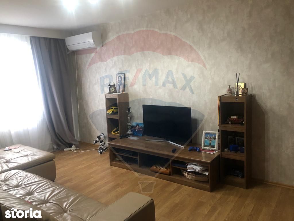 Apartament renovat si mobilat 4 camere de vânzare Brancoveanu