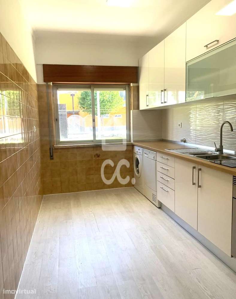 T2 remodelado, perto da Baía do Seixal-26