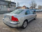 Volvo S60 2.4 T - 7